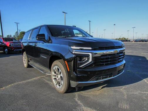 2025 Chevrolet Suburban LS
