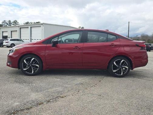 2025 Nissan Versa 1.6 SR