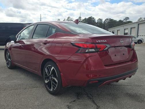 2025 Nissan Versa 1.6 SR