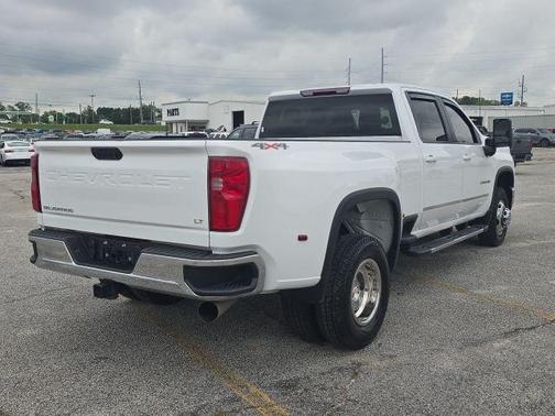 2024 Chevrolet Silverado 3500 LT