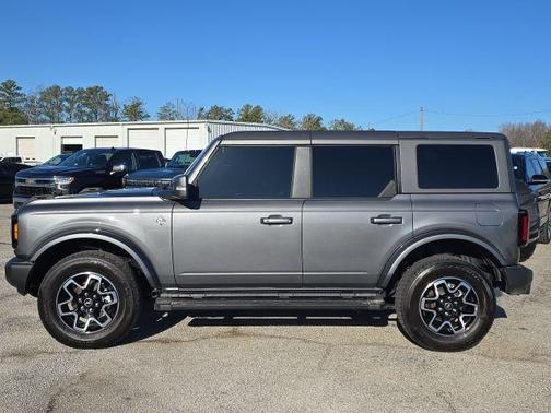 2024 Ford Bronco Outer Banks