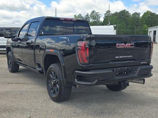 2024 GMC Sierra 2500 AT4