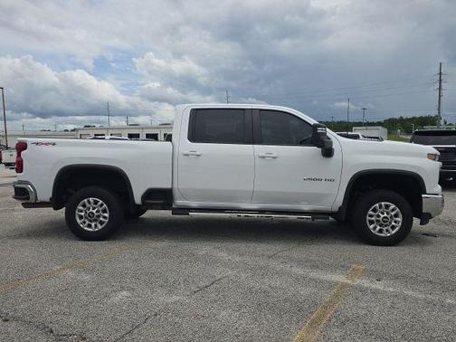 Summit White 2024 Chevrolet Silverado 2500 LT