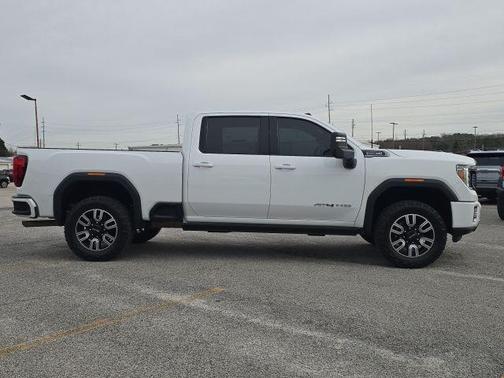 2022 GMC Sierra 2500 AT4