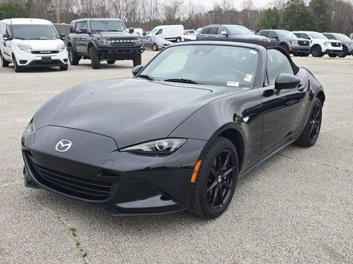 2024 Mazda MX-5 Miata Sport