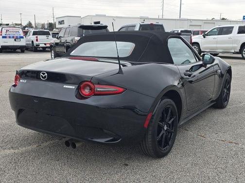 2024 Mazda MX-5 Miata Sport