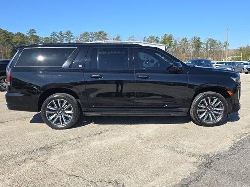 2023 Cadillac Escalade ESV Sport