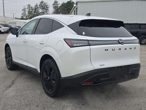 2025 Nissan Murano SV