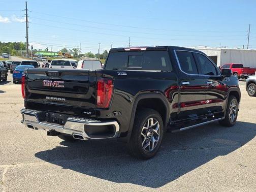 Onyx Black 2024 GMC Sierra 1500 SLT