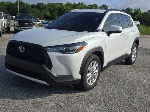 2022 Toyota Corolla Cross LE