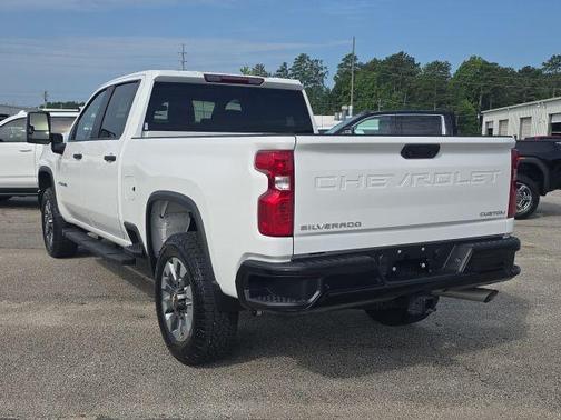2024 Chevrolet Silverado 2500 Custom