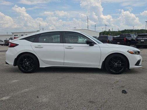 White 2024 Honda Civic Sport