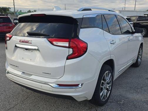 2023 GMC Terrain Denali