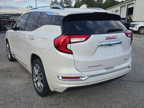 2023 GMC Terrain Denali