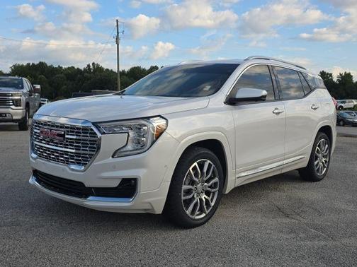 2023 GMC Terrain Denali