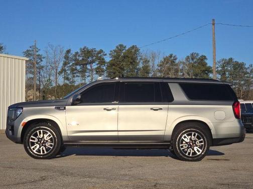 2024 GMC Yukon XL AT4