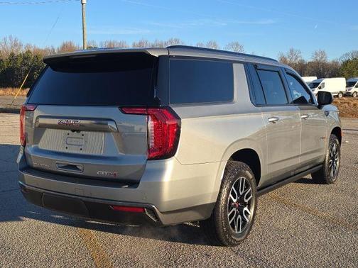 2024 GMC Yukon XL AT4