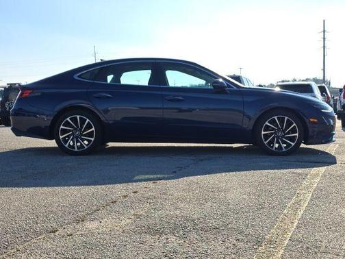 2021 Hyundai SONATA Limited