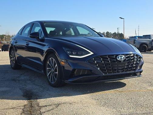 2021 Hyundai SONATA Limited