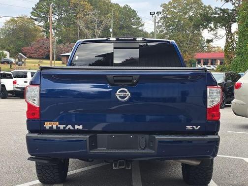 2021 Nissan Titan SV
