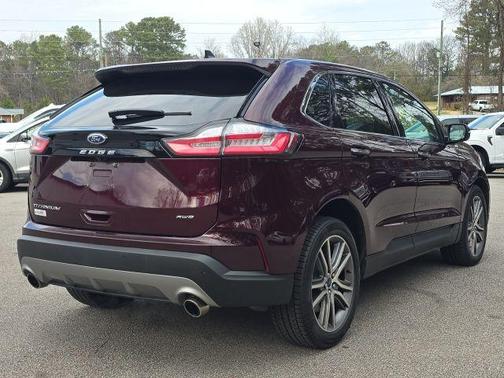 2022 Ford Edge Titanium