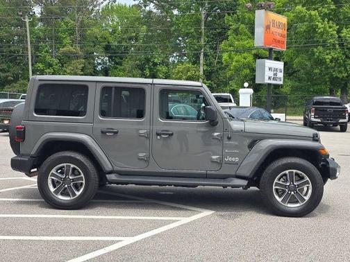 Sting Gray Clearcoat 2022 Jeep Wrangler Unlimited Sahara