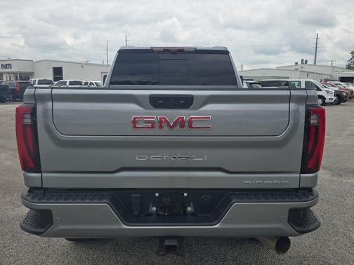 2024 GMC Sierra 2500 Denali
