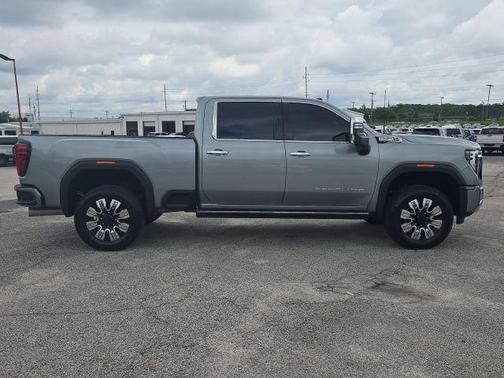 2024 GMC Sierra 2500 Denali