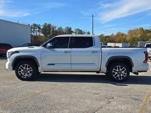 2025 Toyota Tundra Hybrid 1794 Edition