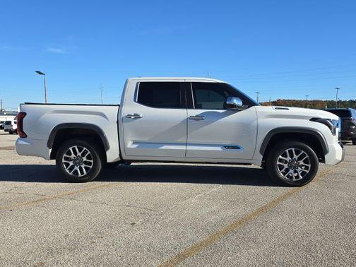 2025 Toyota Tundra Hybrid 1794 Edition