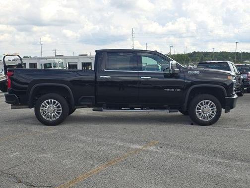 2022 Chevrolet Silverado 2500 High Country