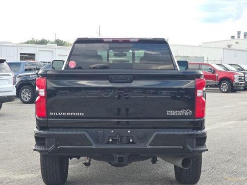 2022 Chevrolet Silverado 2500 High Country
