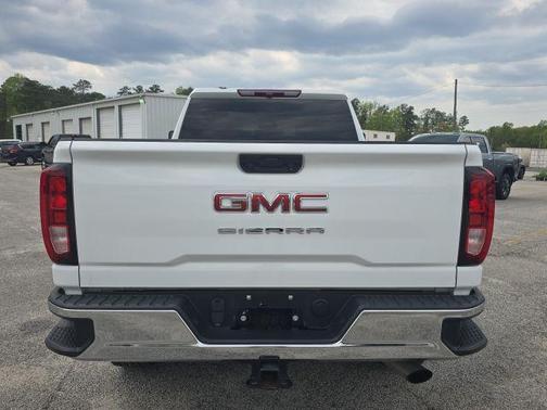 2023 GMC Sierra 2500 Pro