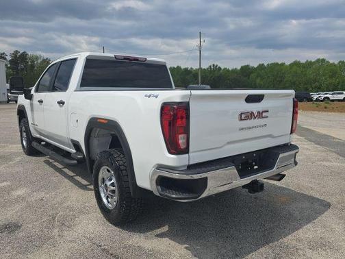 2023 GMC Sierra 2500 Pro