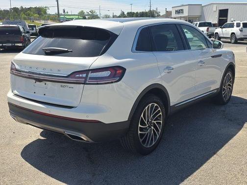 2020 Lincoln Nautilus Reserve