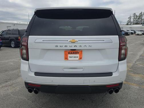 2023 Chevrolet Suburban High Country