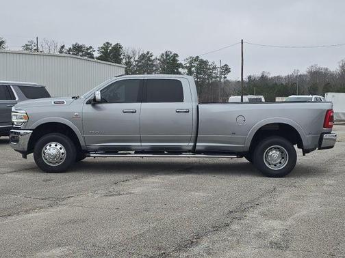 2022 RAM 3500 Laramie