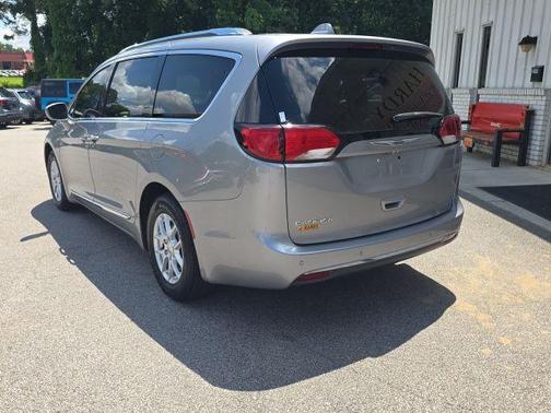 2020 Chrysler Pacifica Touring-L