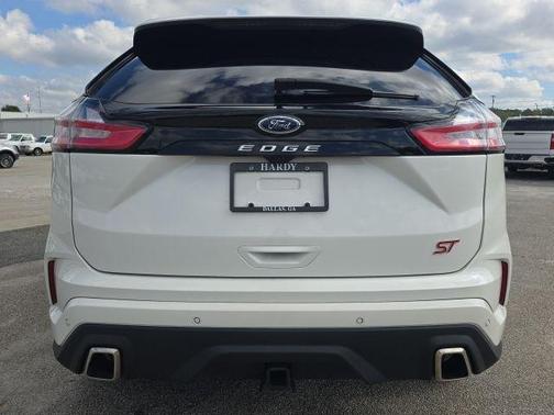 2022 Ford Edge ST