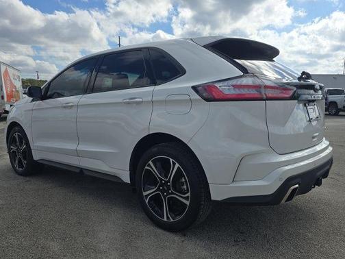 2022 Ford Edge ST