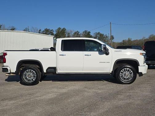 2022 Chevrolet Silverado 2500 High Country