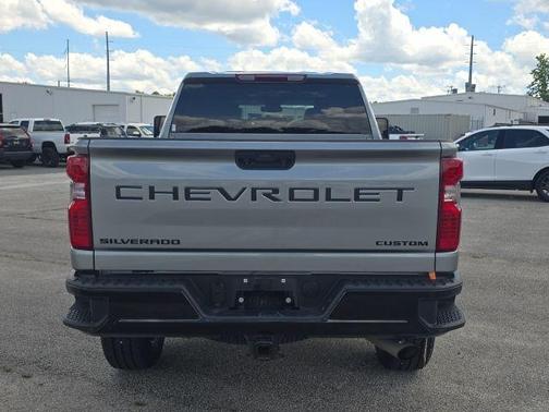 2024 Chevrolet Silverado 2500 Custom