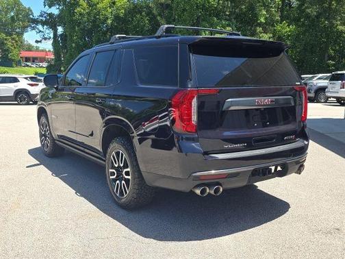 2022 GMC Yukon AT4