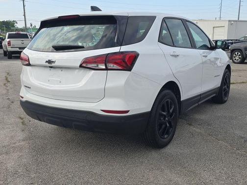 2024 Chevrolet Equinox LS