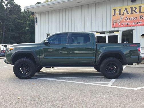 2021 Toyota Tacoma 