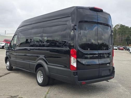 2025 Ford Transit-350 XLT