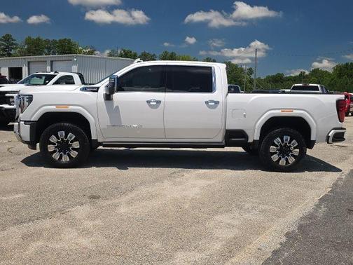 2024 GMC Sierra 2500 Denali