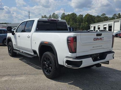 2024 GMC Sierra 2500 AT4