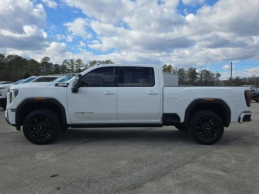 2024 GMC Sierra 2500 AT4