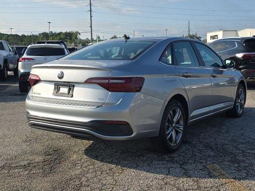 2024 Volkswagen Jetta 1.5T SE